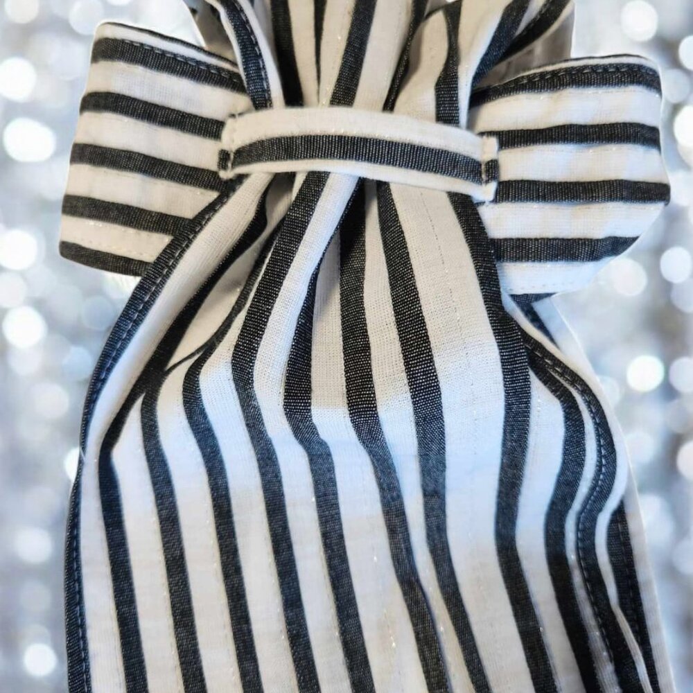 STOCK TIE for Equestrians Pre-Tied BLACK & WHITE STRIPE OSFA New by ORNAMENTS